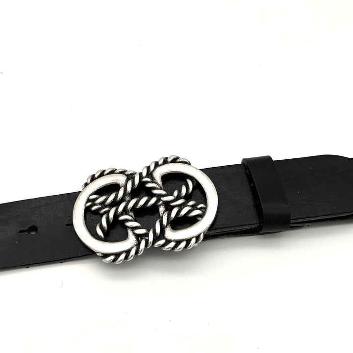 Detailansicht der Buckle 40 mm in Altsilber mit matter Oberfläche aus Zinkdruckguss