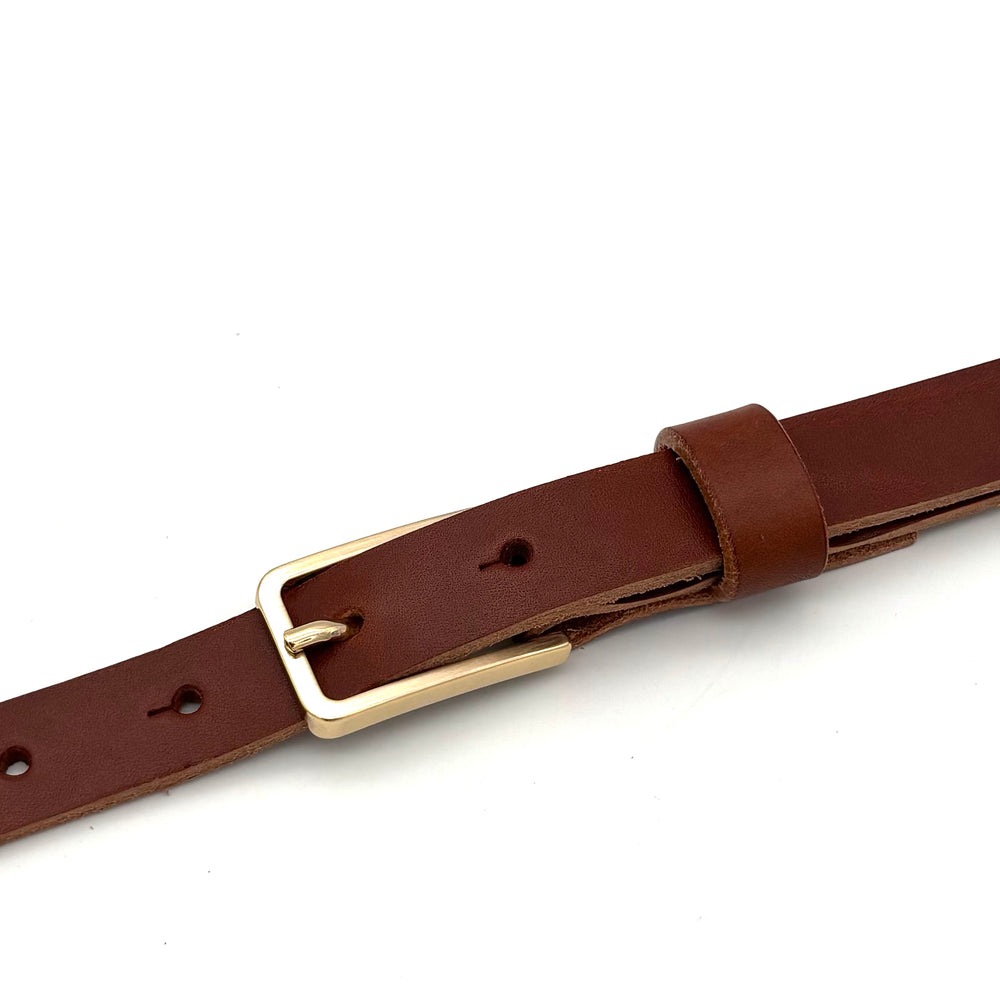 Detailansicht Dornschließe 20 mm Gold satiniert aus Zinkdruckguss für 20 mm Ledergürtel