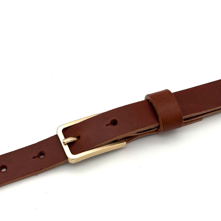 Detailansicht Dornschließe 20 mm Gold satiniert aus Zinkdruckguss für 20 mm Ledergürtel