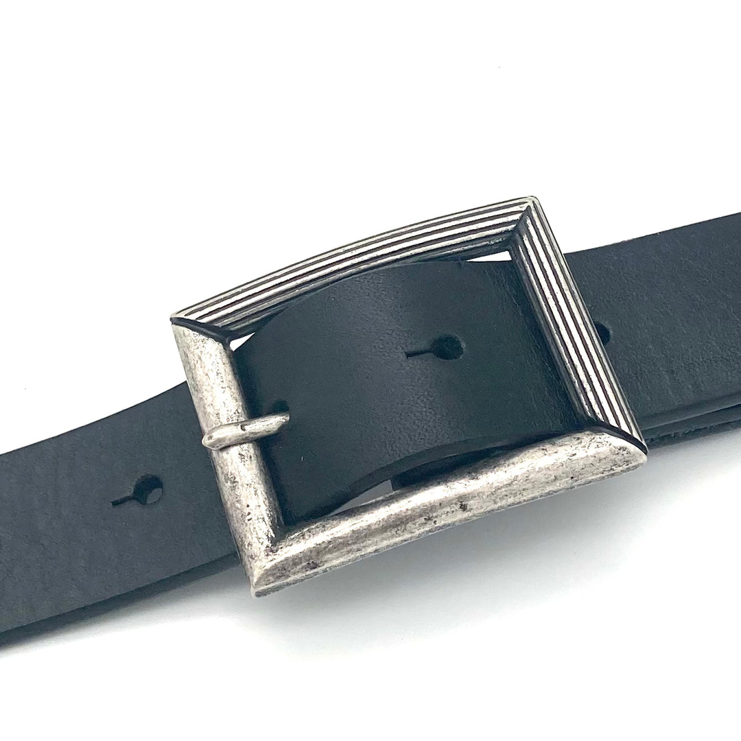 Dornschließe 30mm Altsilber mit matter Oberfläche