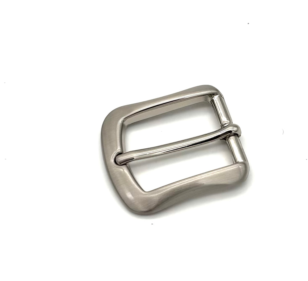 Dornschließe 30 mm Edelstahl satiniert aus massivem Messing für 30 mm Druckknopfgürtel Vorderansicht