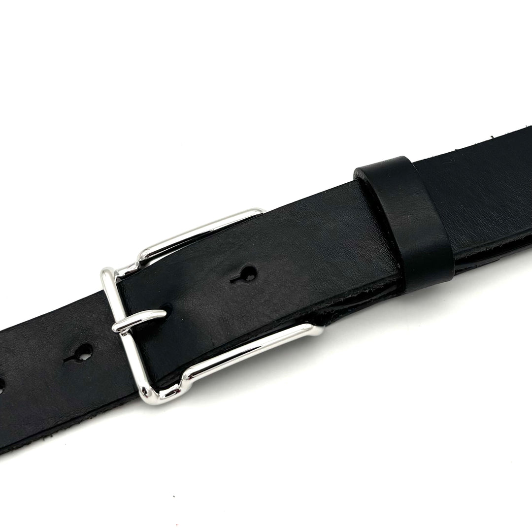 Detailansicht Dornschließe 35 mm Edelstahl Hochglanz aus massivem Messing für 35 mm Ledergürtel