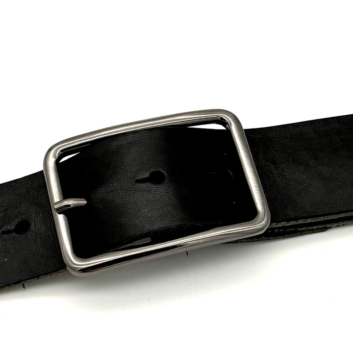 Geschlossene Dornschließe 40 mm in geschwärzter glänzender Ausführung aus massivem Messing