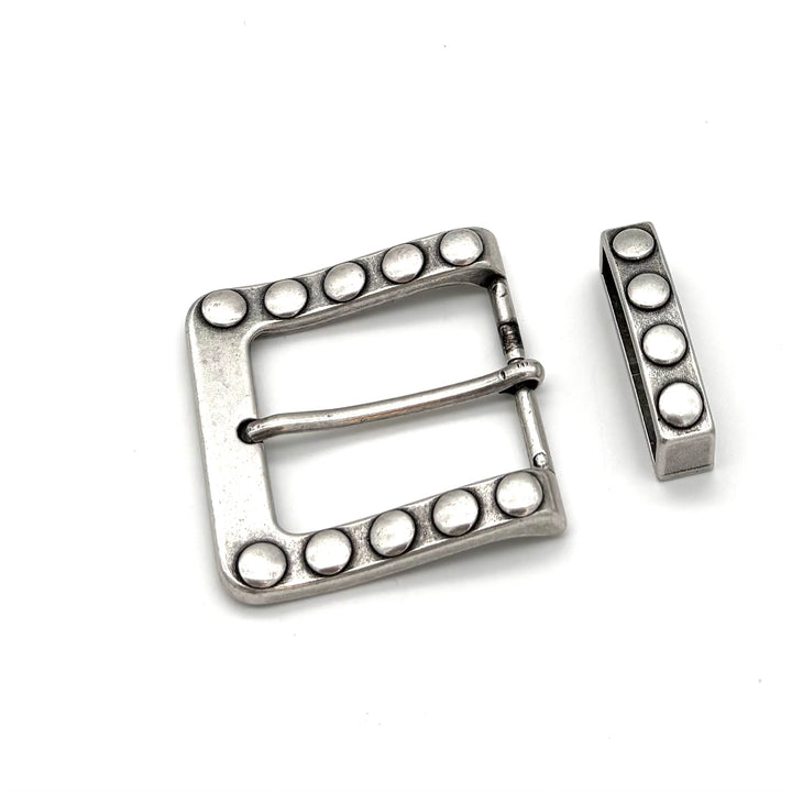 Dornschließe 40 mm mit Metallschlaufe in Silber geschwärzt und matter Oberfläche