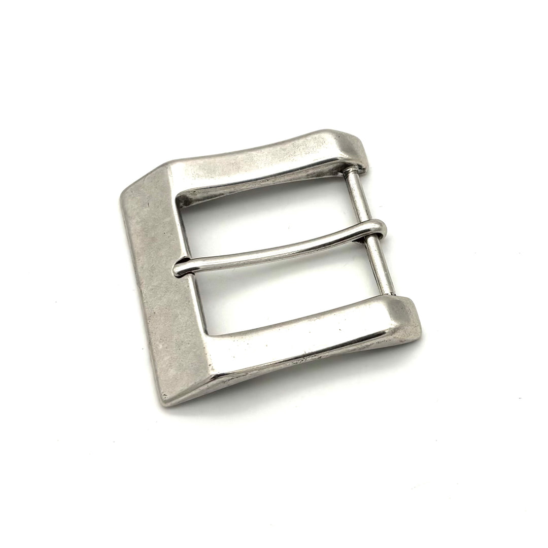 Dornschließe 40 mm in Silber matt für Druckknopfgürtel – Frontansicht