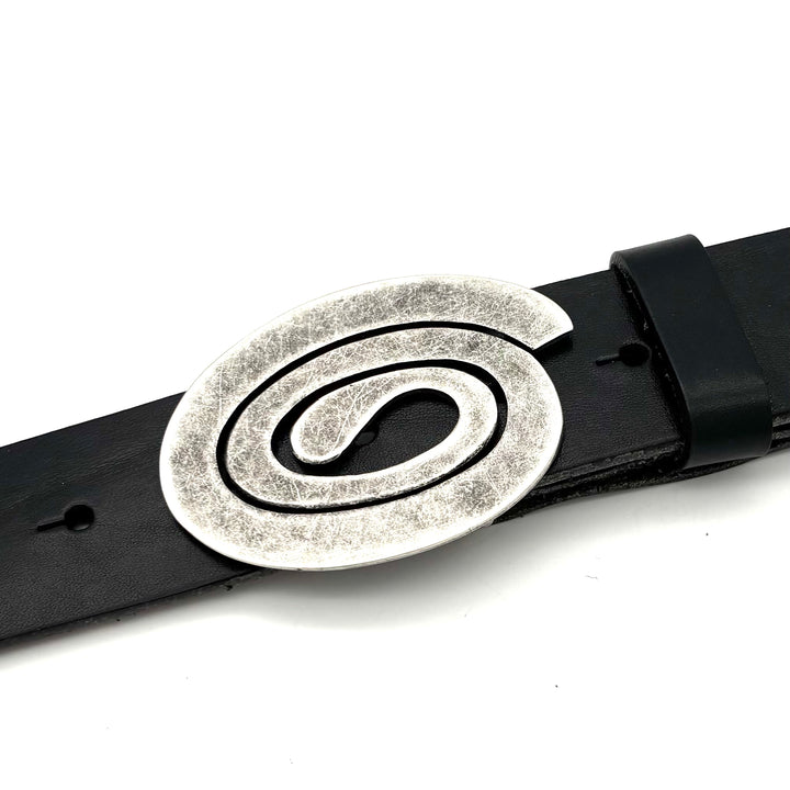 Detailansicht der Gürtelschließe Buckle 40 mm in Altsilber mit matter Oberfläche