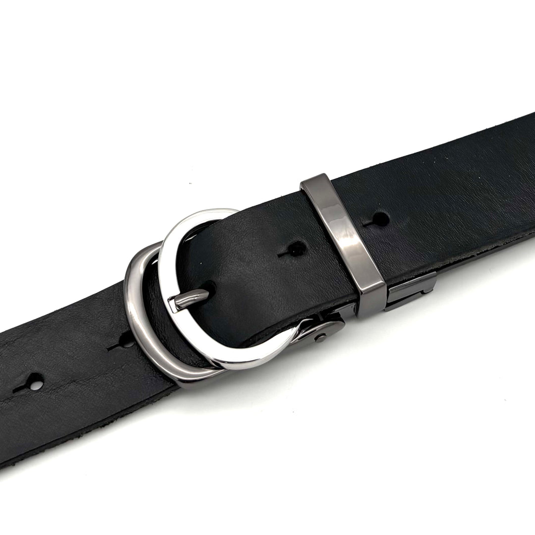 Detailansicht Klemmschließe Wendeschließe 35 mm Edelstahl geschwärzt mit Klemmmechanismus und Wendefunktion für 35 mm Lederriemen