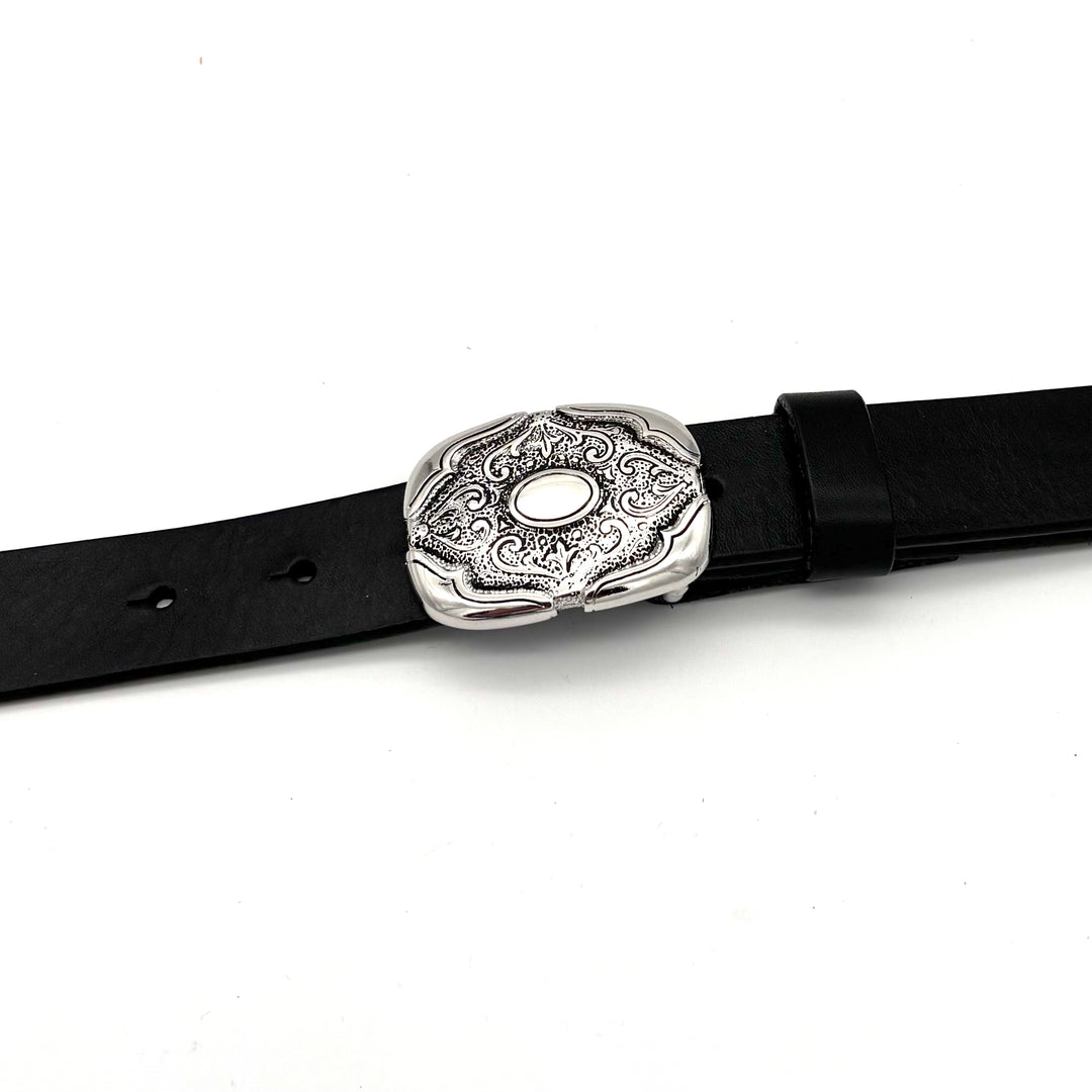 Detailansicht der Ornament-Gürtelschließe 30 mm in Silber geschwärzt mit glänzender Oberfläche