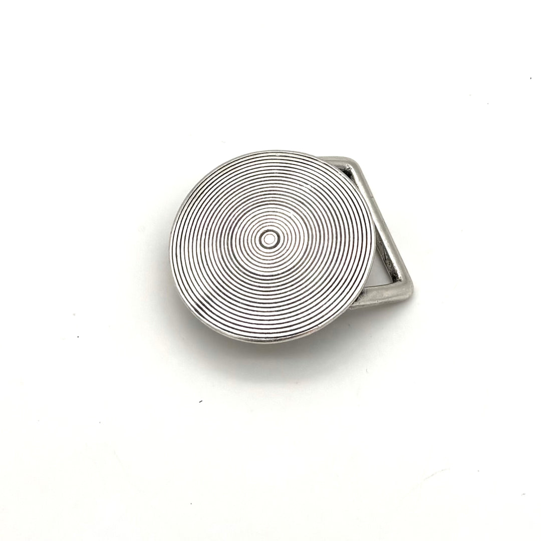 Spirale Buckle 40 mm Altsilber mit matter Oberfläche für 40 mm Druckknopfgürtel Vorderansicht